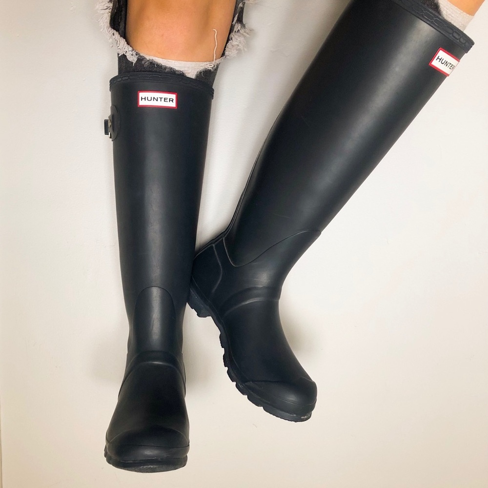 NAVY HUNTER RAIN BOOTS 🌂🦄👢